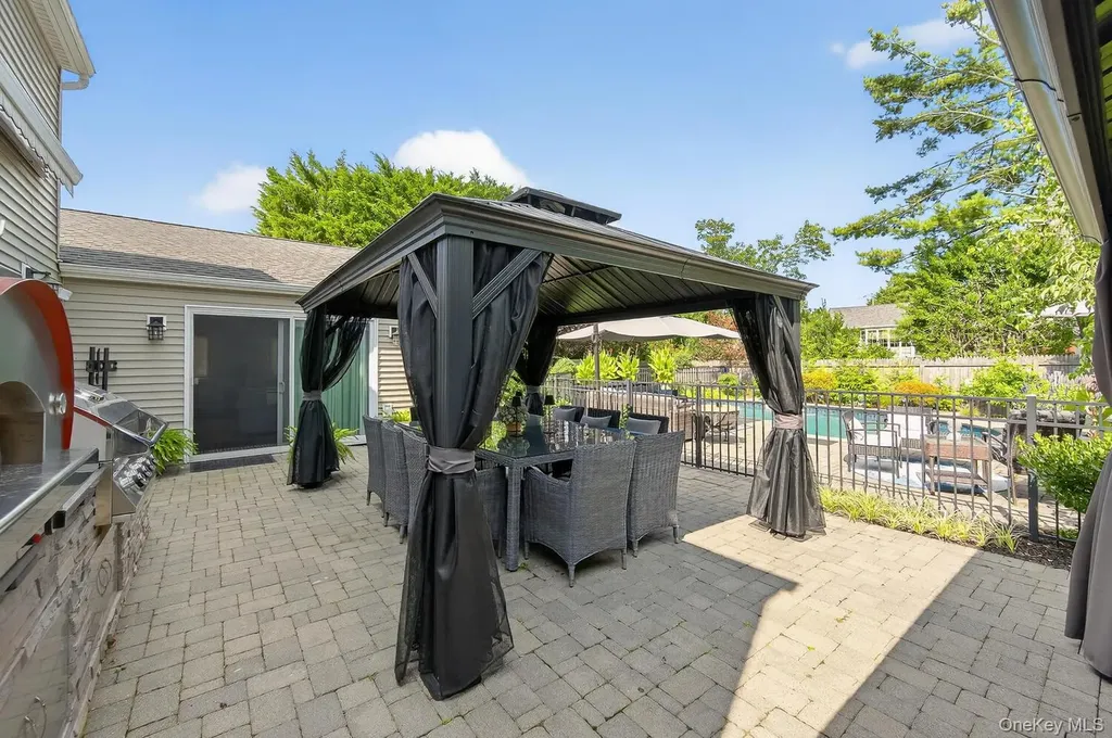 51 Kingsland Place Babylon NY 11702