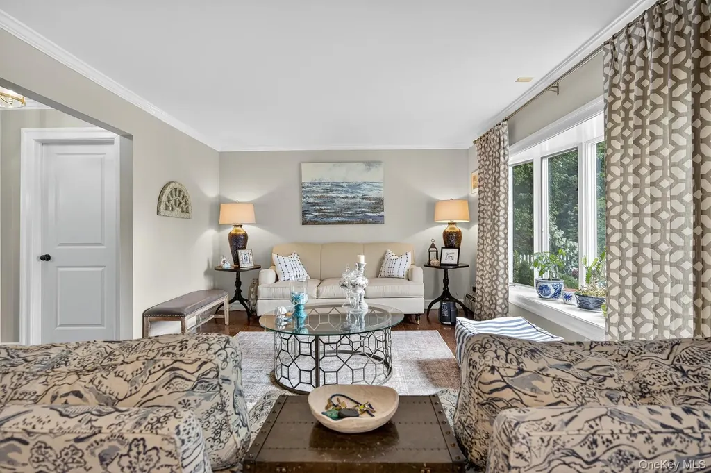 51 Kingsland Place Babylon NY 11702