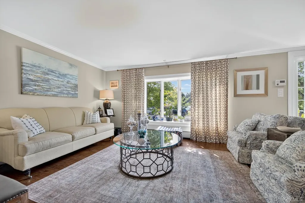 51 Kingsland Place Babylon NY 11702