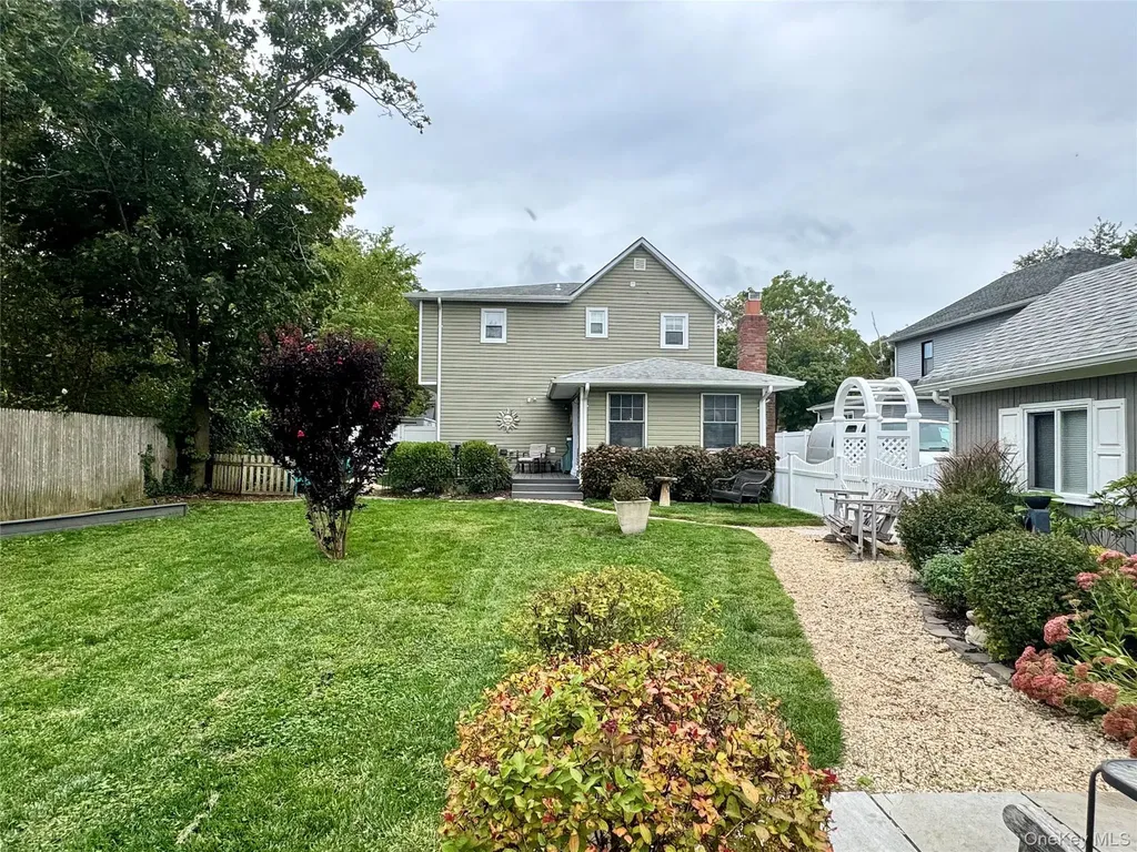 51 Furman Lane Patchogue NY 11772