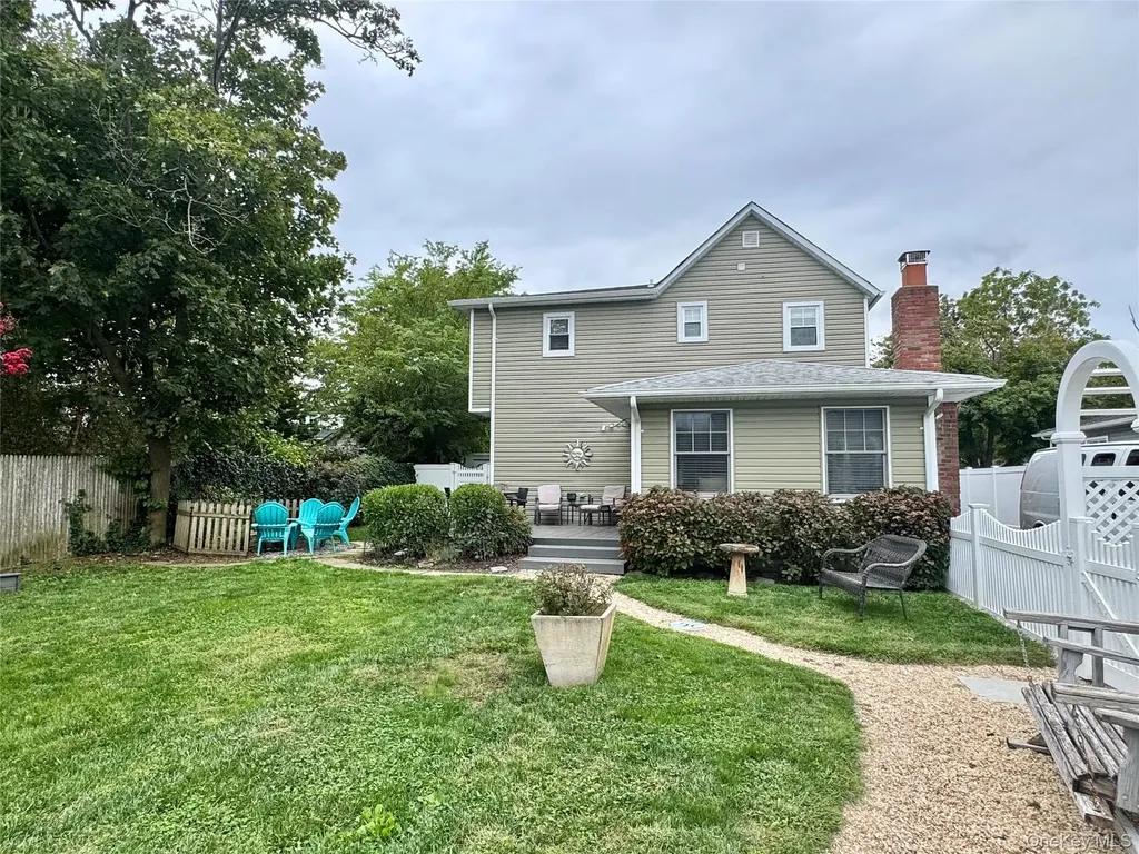 51 Furman Lane Patchogue NY 11772