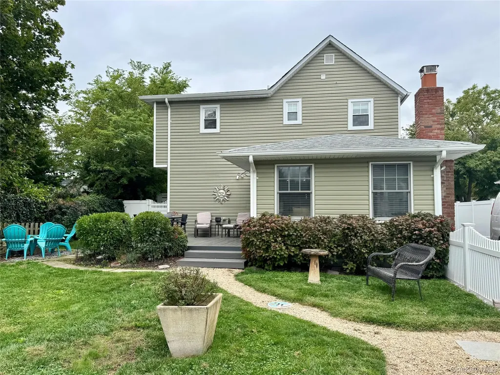 51 Furman Lane Patchogue NY 11772