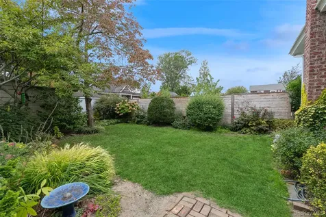 609 1st Street Greenport NY 11944