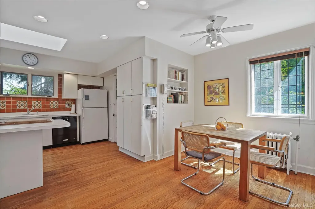253 Cliff Avenue Pelham NY 10803
