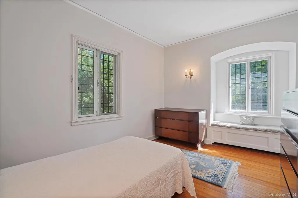 253 Cliff Avenue Pelham NY 10803