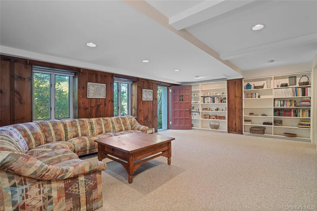 253 Cliff Avenue Pelham NY 10803