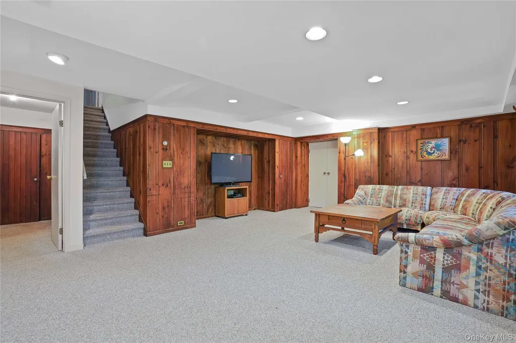 253 Cliff Avenue Pelham NY 10803
