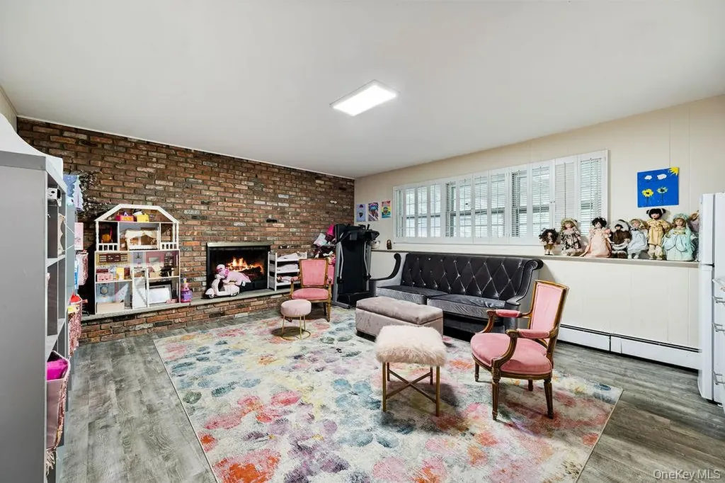 6 Fairway Oval Spring Valley NY 10977