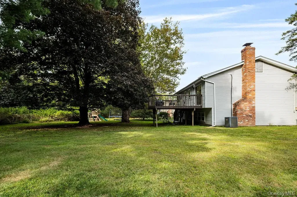 6 Fairway Oval Spring Valley NY 10977