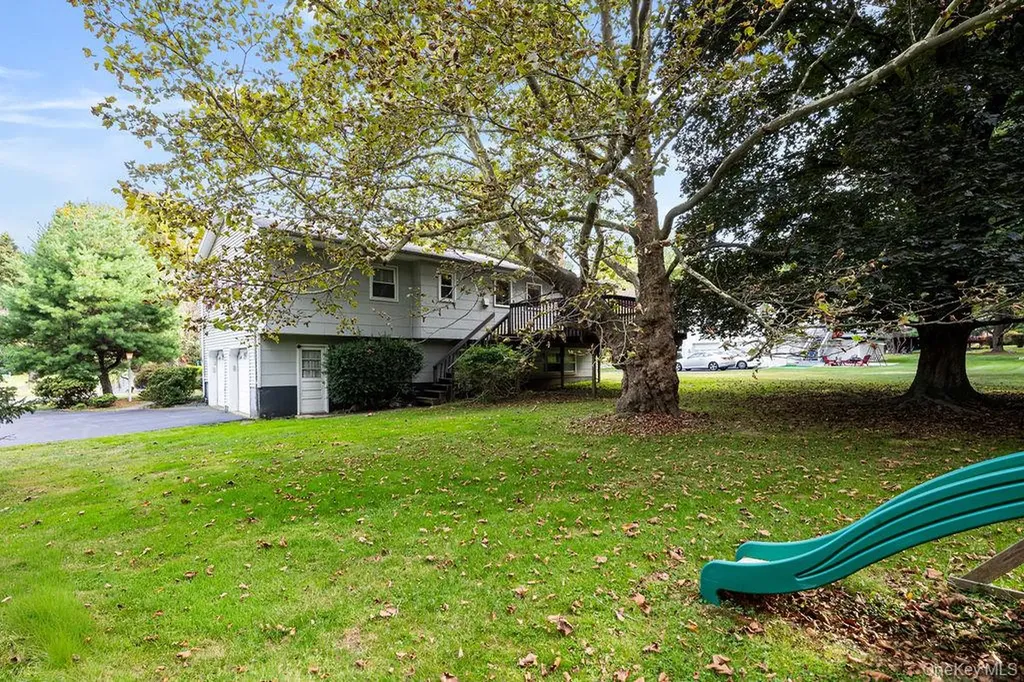 6 Fairway Oval Spring Valley NY 10977