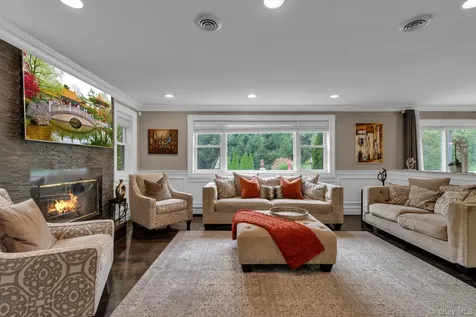 428 Greenbush Road N Blauvelt NY 10913