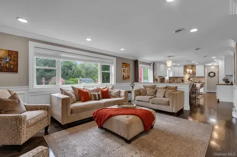 428 Greenbush Road N Blauvelt NY 10913