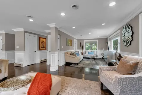 428 Greenbush Road N Blauvelt NY 10913
