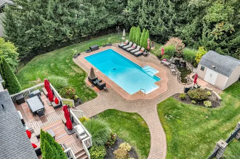 428 Greenbush Road N Blauvelt NY 10913
