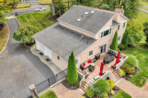 428 Greenbush Road N Blauvelt NY 10913