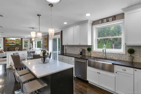 428 Greenbush Road N Blauvelt NY 10913