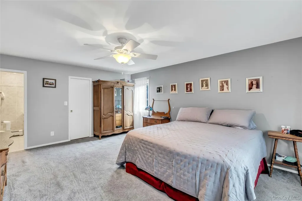 71 Hofstra Drive Plainview NY 11803
