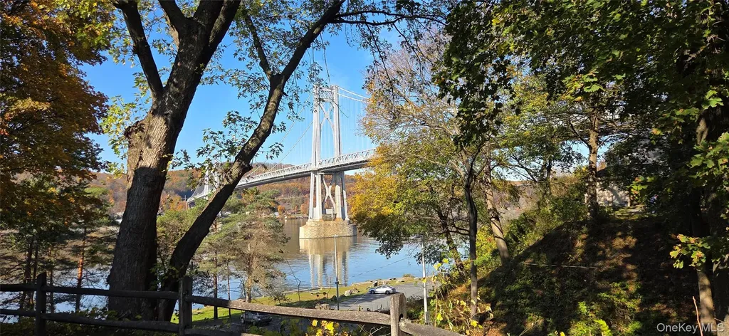 9 Hudson Heights Drive Poughkeepsie NY 12601