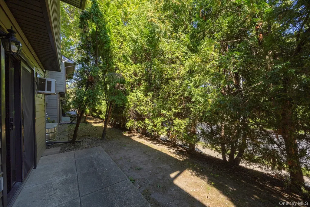9 Hudson Heights Drive Poughkeepsie NY 12601