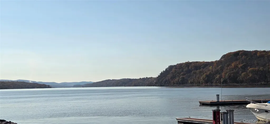 9 Hudson Heights Drive Poughkeepsie NY 12601