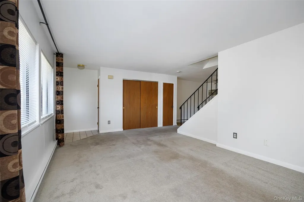 9 Hudson Heights Drive Poughkeepsie NY 12601