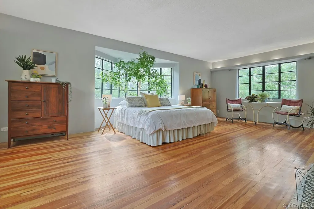 75 Lakeside Drive New Rochelle NY 10801