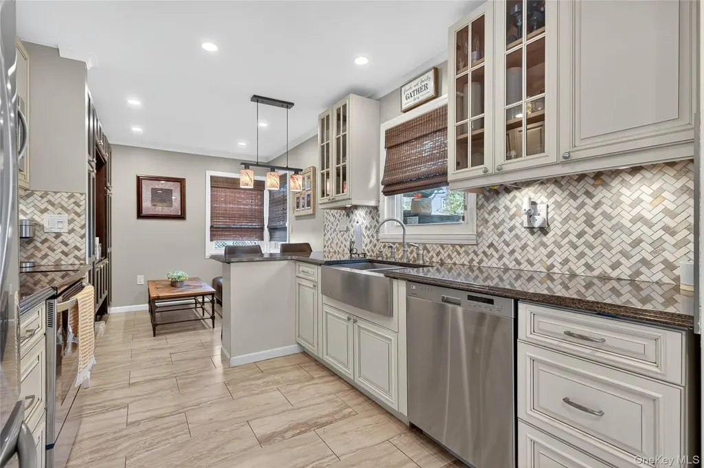 1723 Kroll Road East Meadow NY 11554