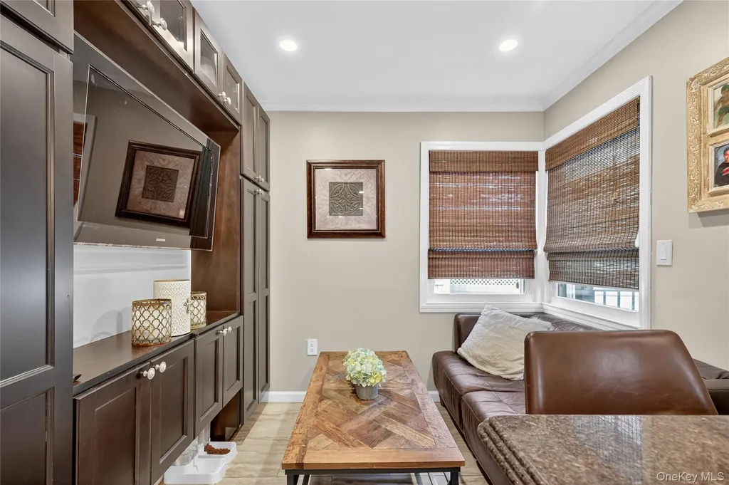 1723 Kroll Road East Meadow NY 11554
