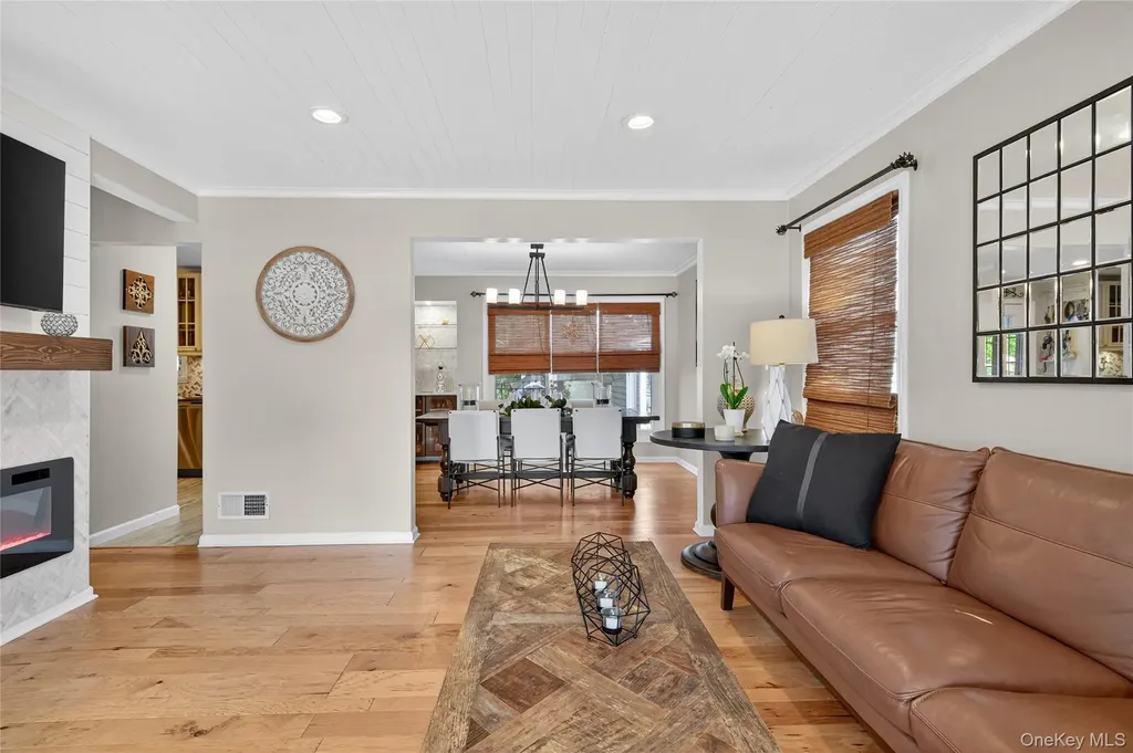 1723 Kroll Road East Meadow NY 11554