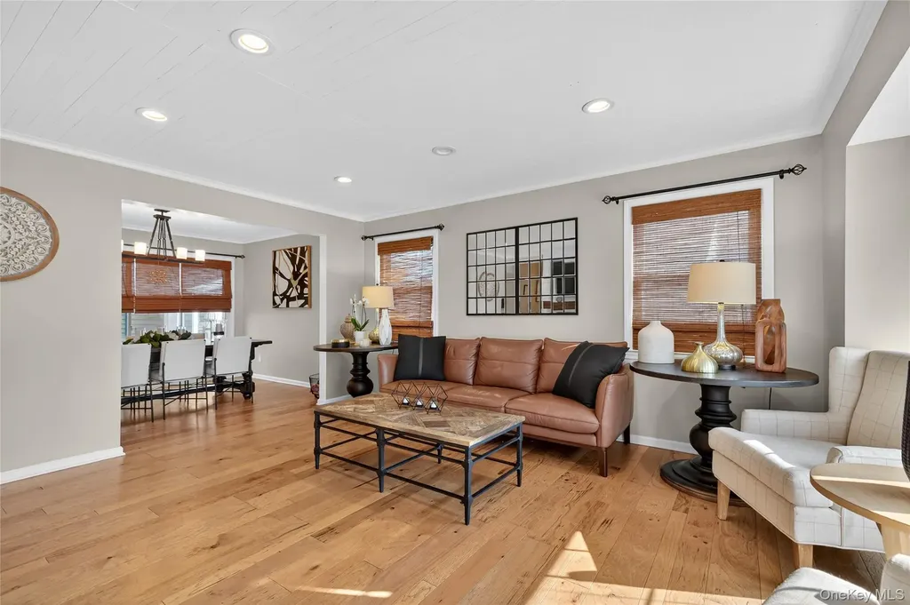 1723 Kroll Road East Meadow NY 11554