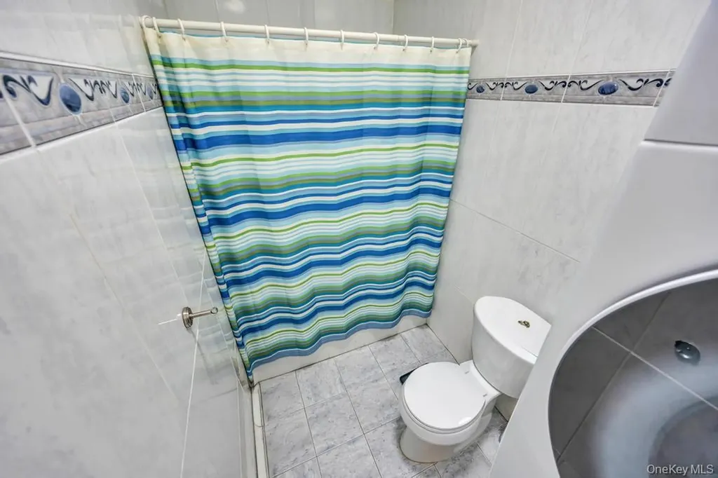63 Silver Lane Levittown NY 11756