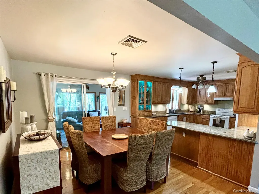 122 King Drive Poughkeepsie NY 12603