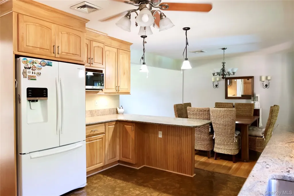 122 King Drive Poughkeepsie NY 12603