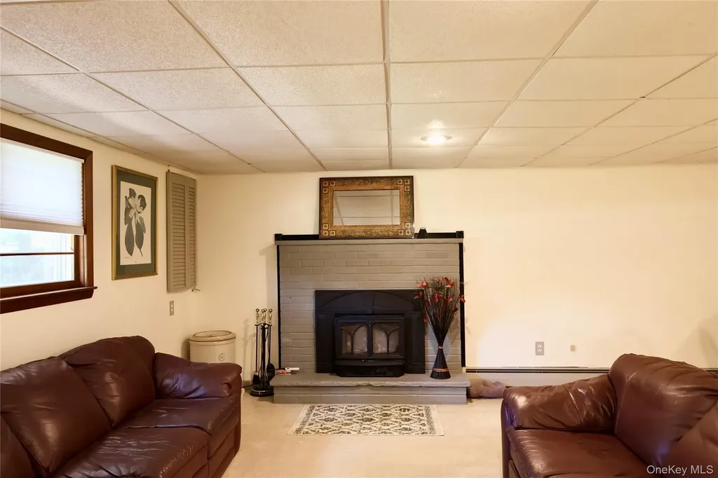 122 King Drive Poughkeepsie NY 12603