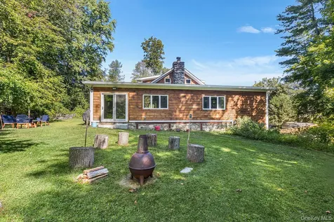 35 Lake Trail Carmel NY 10512