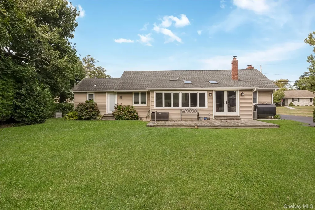 18 Central Avenue Amityville NY 11701
