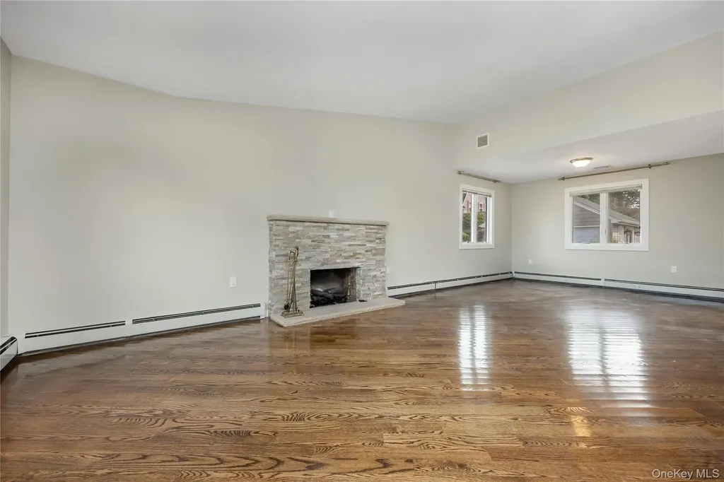 18 Central Avenue Amityville NY 11701
