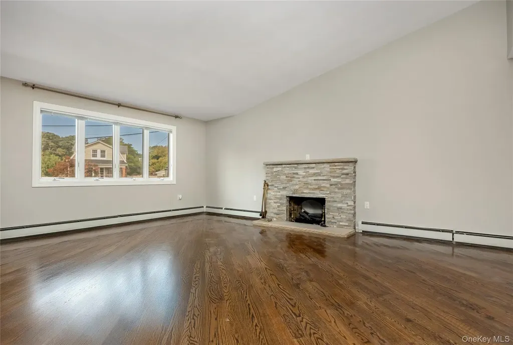 18 Central Avenue Amityville NY 11701