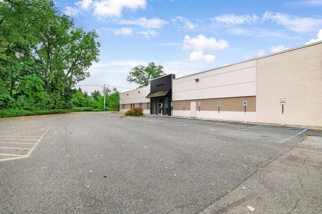 982 Main Street Fishkill NY 12524