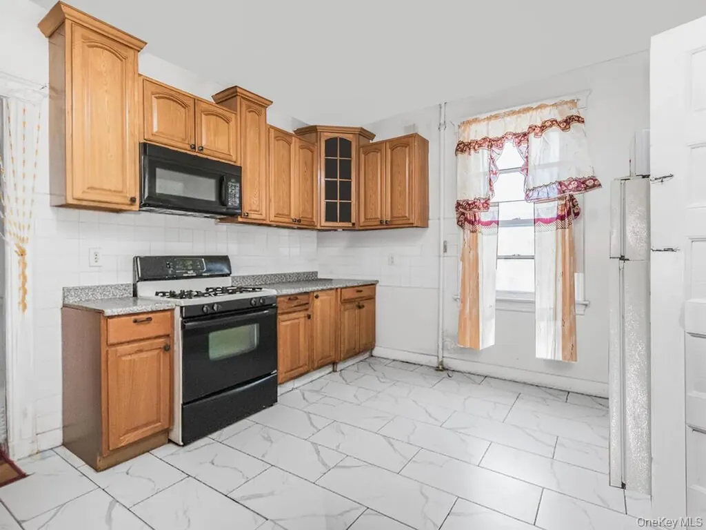 5 S 15th Avenue Mount Vernon NY 10550