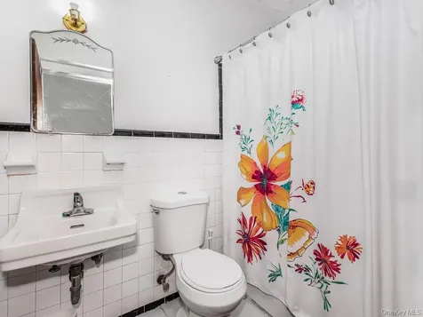 5 S 15th Avenue Mount Vernon NY 10550