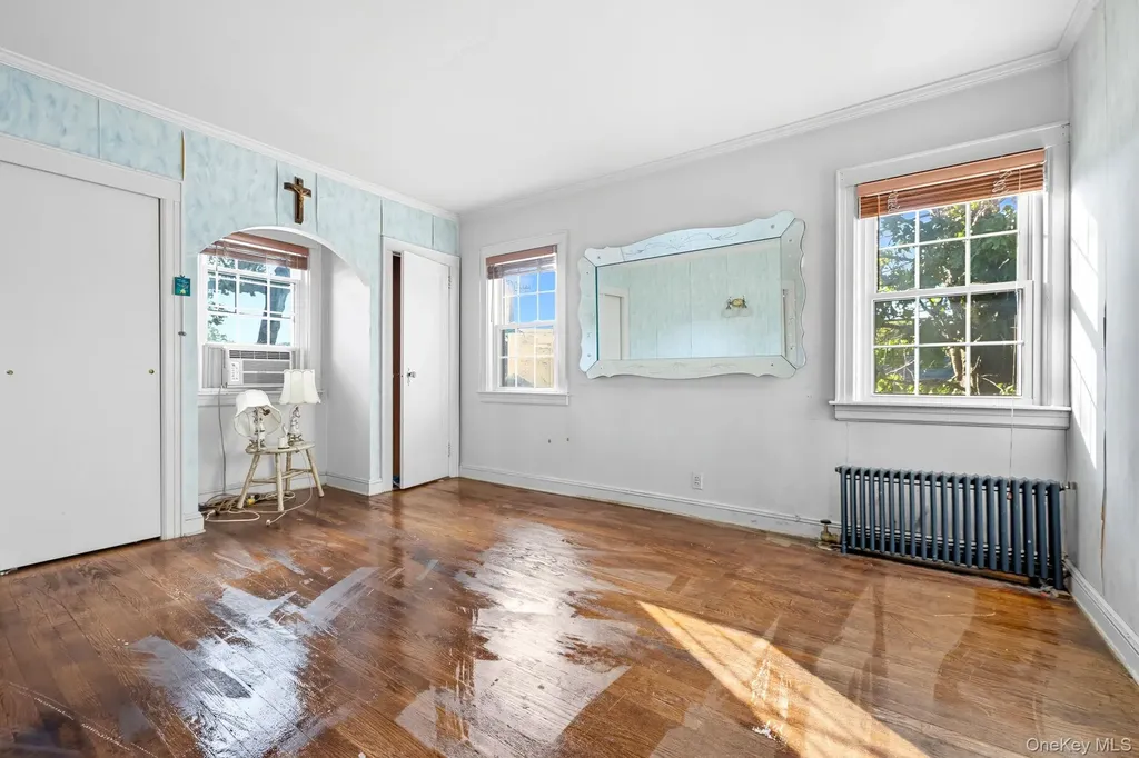 145 Cornwell Avenue Valley Stream NY 11580