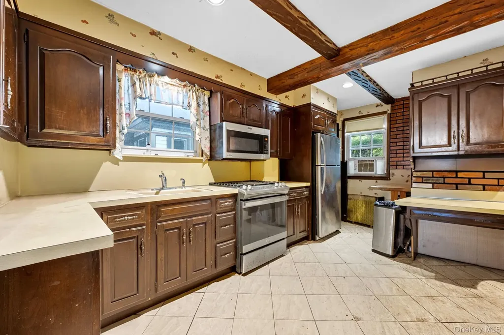 145 Cornwell Avenue Valley Stream NY 11580