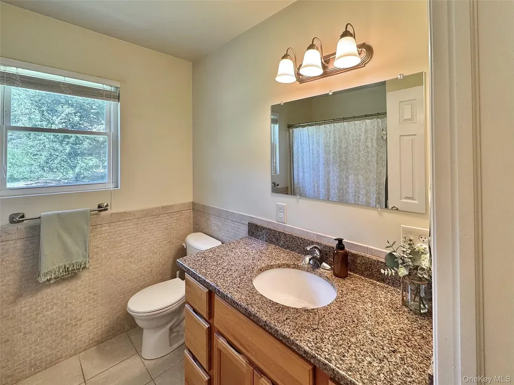 96 Daley Road Poughkeepsie NY 12603