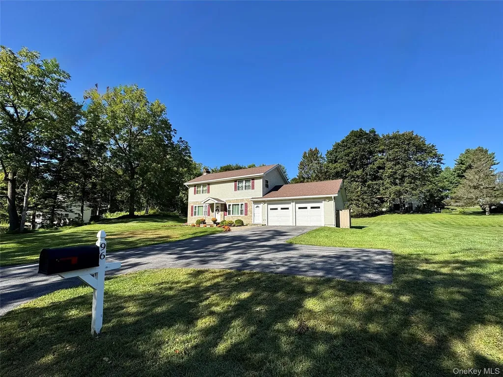 96 Daley Road Poughkeepsie NY 12603