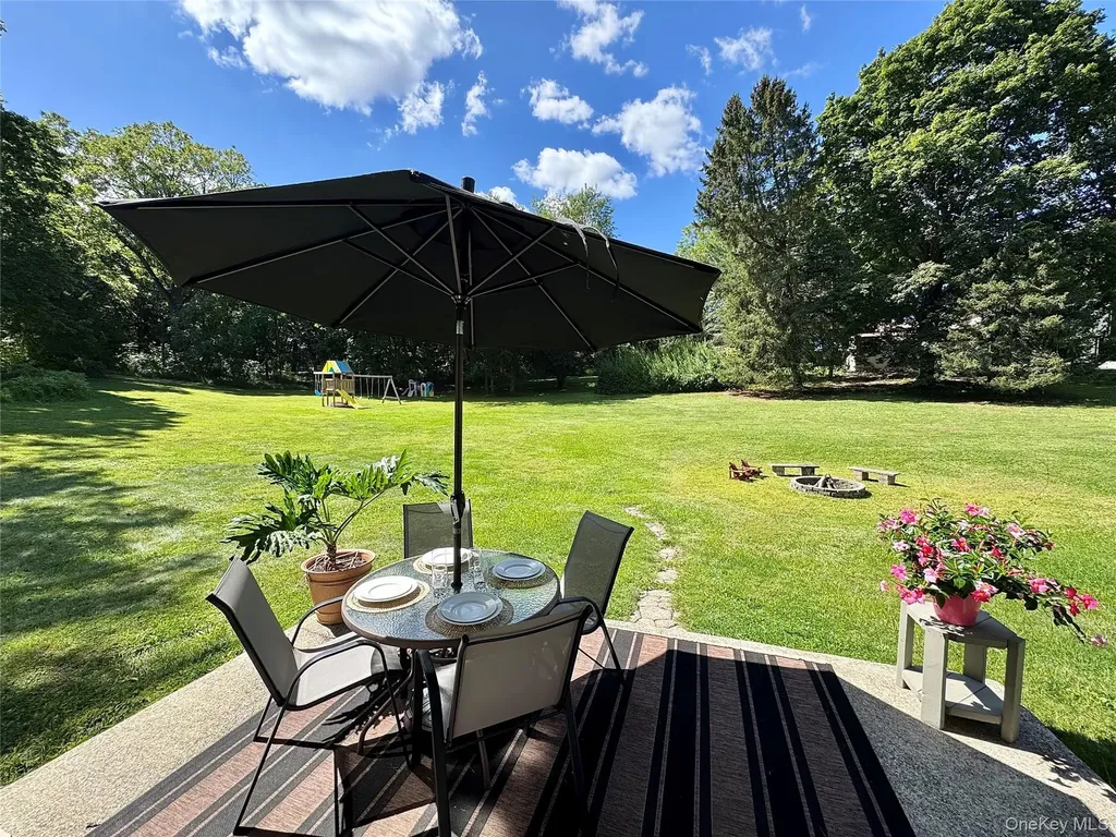 96 Daley Road Poughkeepsie NY 12603