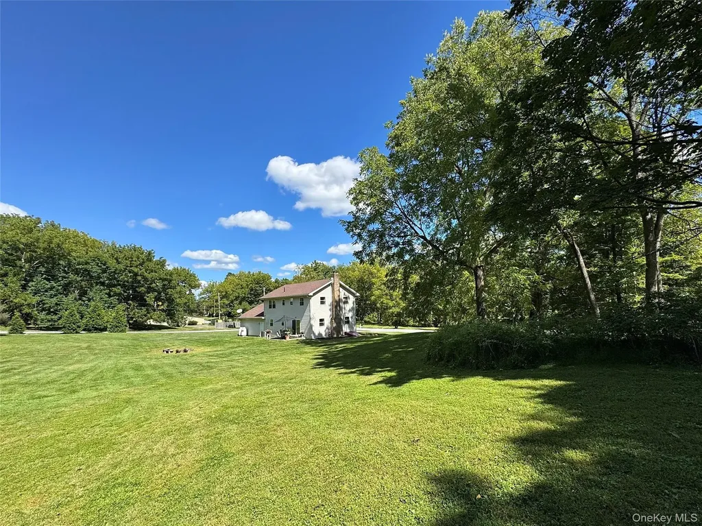 96 Daley Road Poughkeepsie NY 12603