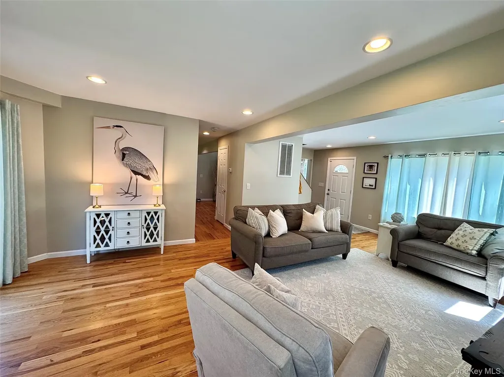 96 Daley Road Poughkeepsie NY 12603