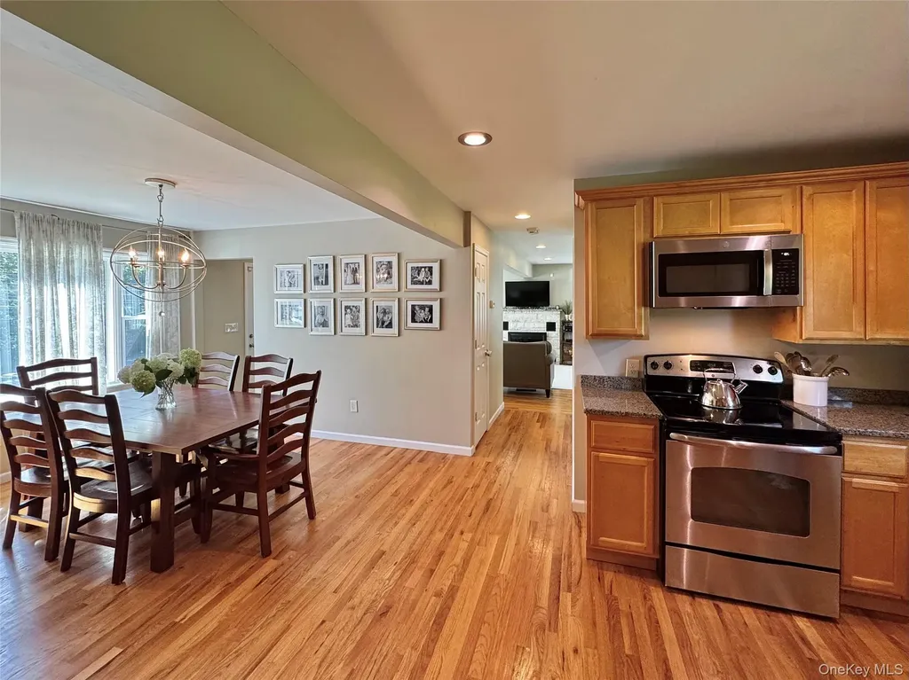 96 Daley Road Poughkeepsie NY 12603