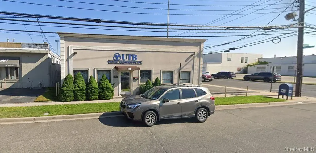 146 E 2nd Street Mineola NY 11501